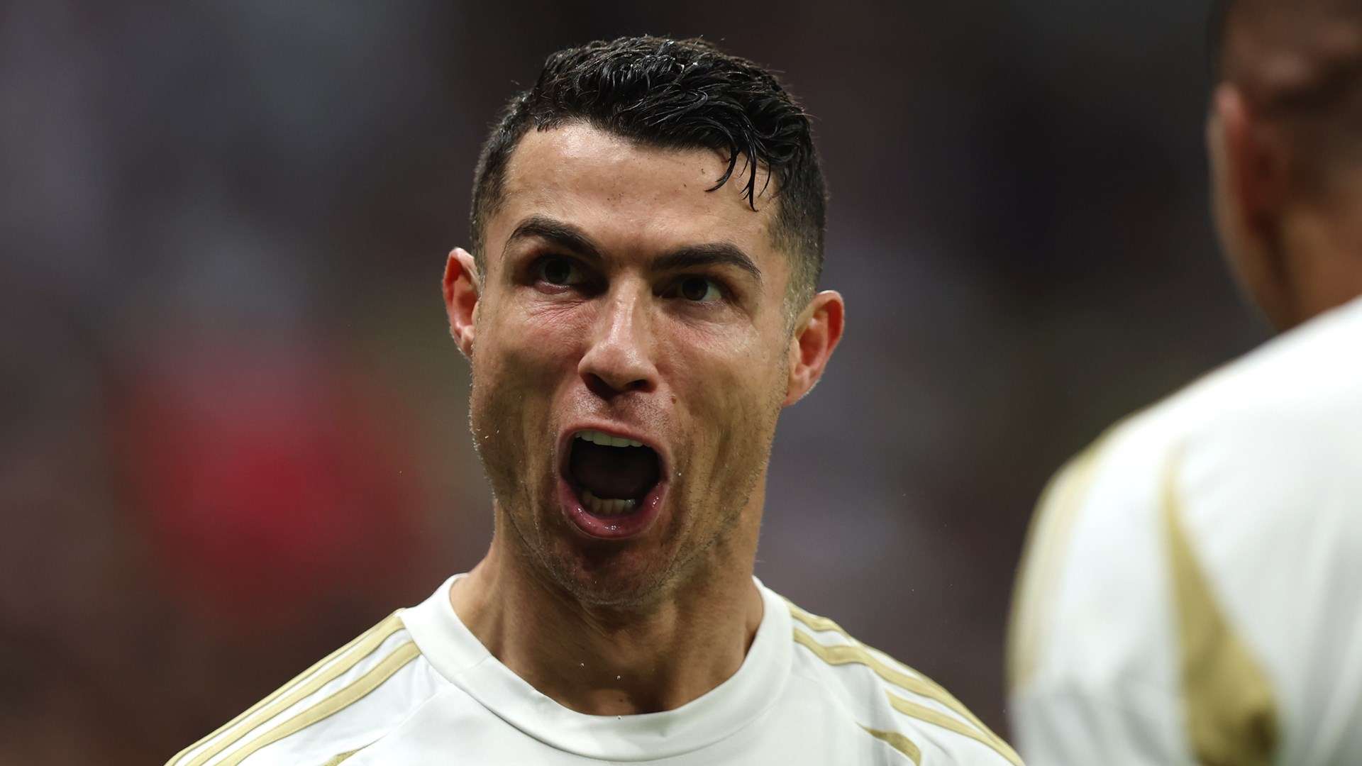 曼城战术布局深度解析力争在主场击败利物浦的关键因素